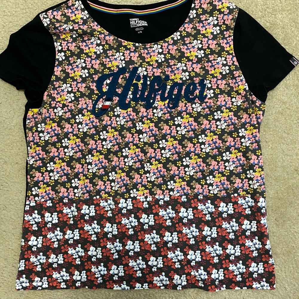 Tommy Hilfiger women’s T-shirt